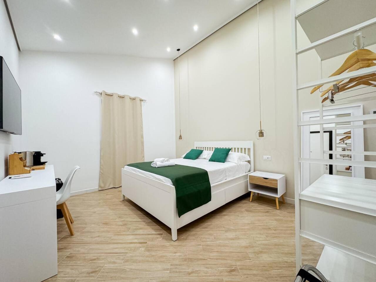 Giandra Rooms And Garden Messina Exterior foto